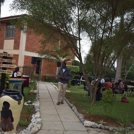 Acacia Hotel Mbarara Nyamitanga Екстер'єр фото
