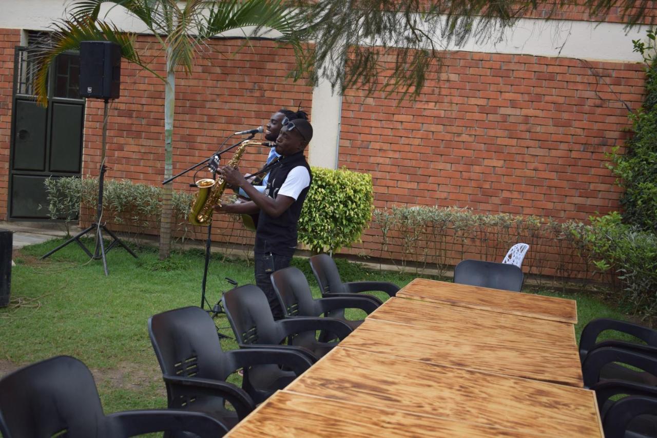 Acacia Hotel Mbarara Nyamitanga Екстер'єр фото