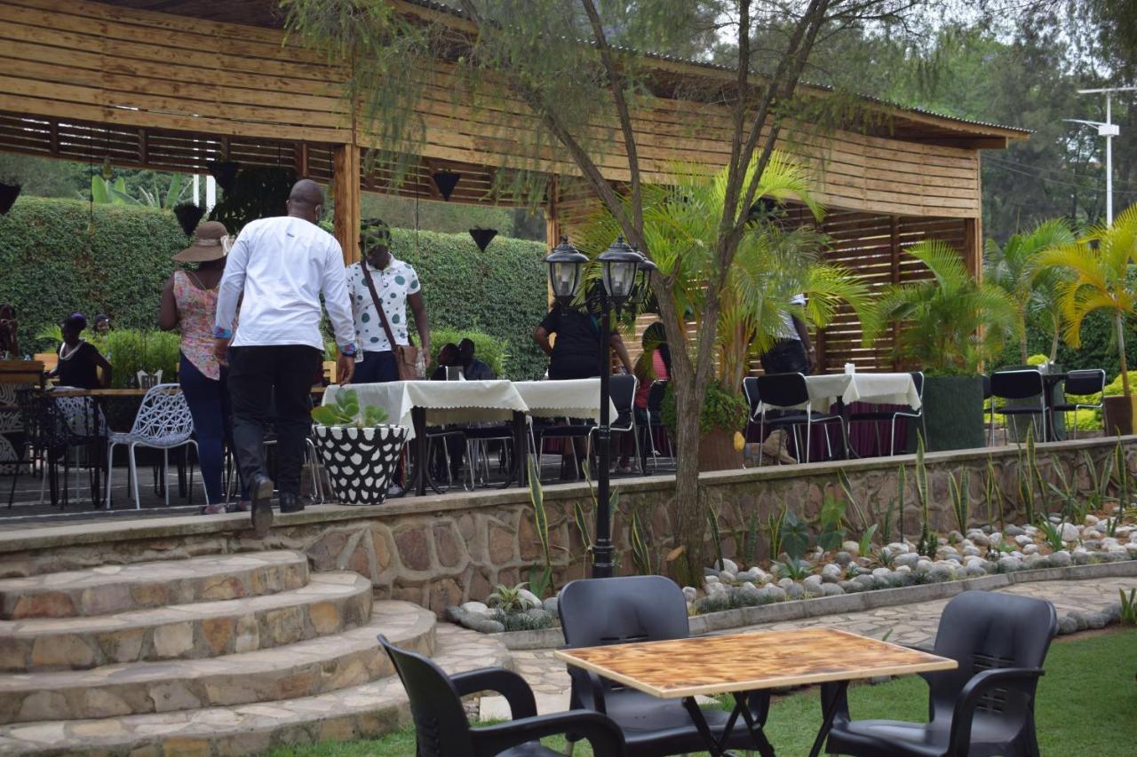 Acacia Hotel Mbarara Nyamitanga Екстер'єр фото