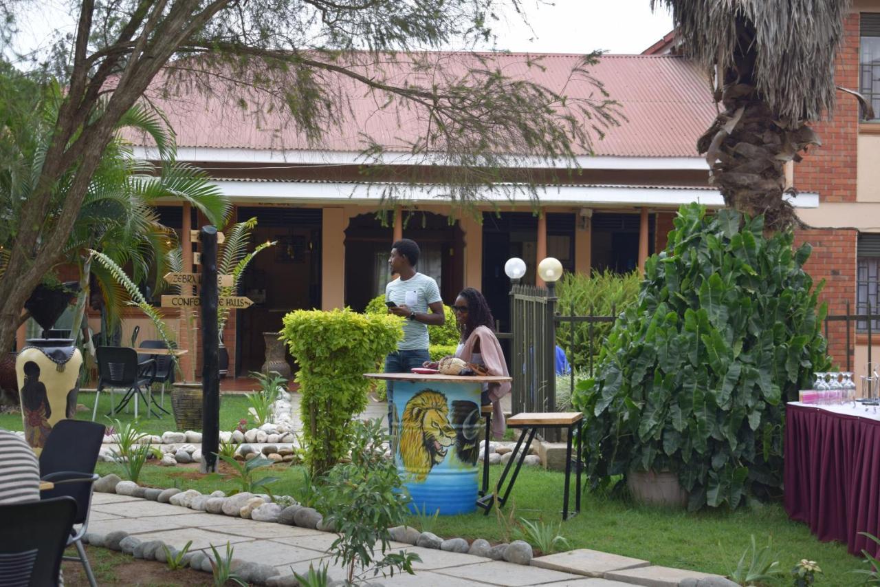 Acacia Hotel Mbarara Nyamitanga Екстер'єр фото