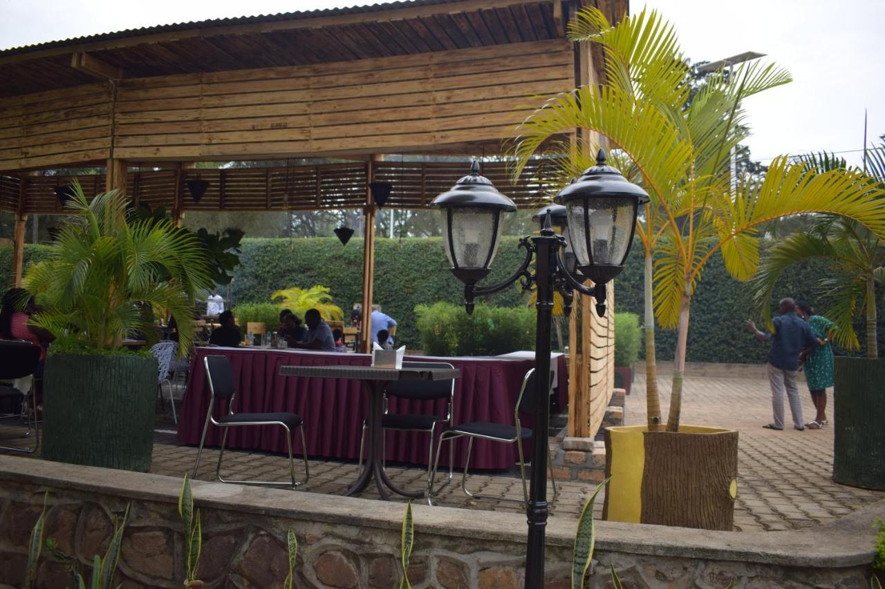 Acacia Hotel Mbarara Nyamitanga Екстер'єр фото